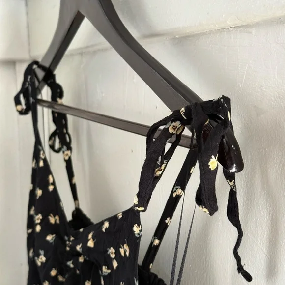 Floral Black Dress - Picture 4 of 6